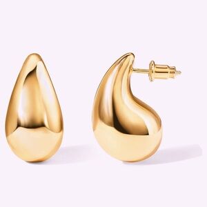 Elegant Gold Teardrop Earrings